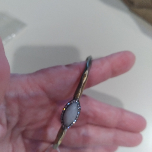 💎🎁 Boho Brass Thin Cuff Bracelet Casual & Easy! - Picture 11 of 12